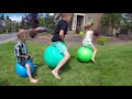 Hopper Ball Surprise And RoboMom Wipeout