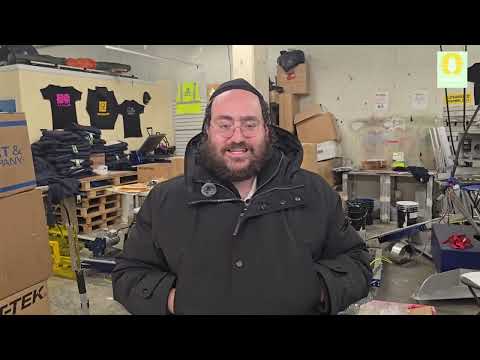 A Walk Down 13th Ave On Channukah - The Perlowitz Show