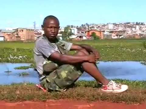 Ramora Favori - Sakiss (Tena hafahafa)