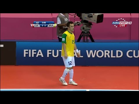 O dia em que Falcão salvou a Seleção na Final do Mundial.