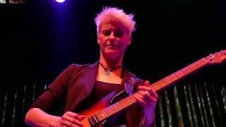 Yasi Hofer - Society, Scala Ludwigsburg, 24.11.2019