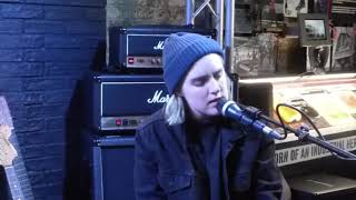 Shura - 2Shy (Acoustic) (HD) - DM's Boot Room, Camden - 03.11.17