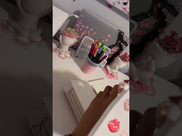 Vídeo relacionado con SetProducts Top Pegatinas! Juego de 45 Pequeñas Pegatinas de Batman y Superman - Calidad de Comics - No Vulgares - Marvel, Bomba, Super Héroes - Personalización, Scrapbooking, Bullet Journal