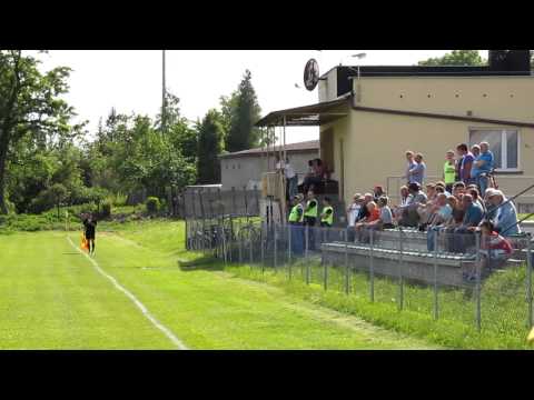 LKS Chałupki - LKS 07 Markowice 26.05.2012 Początek meczu