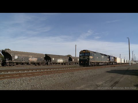 7902V Pacific National Mildura Containers - PoathTV Australian Trains & Railways