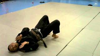 Elbow Knee Escape Bottom Mount