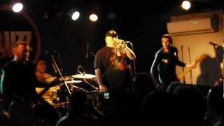 RATOS DE PORÃO - Contando os mortos - Montevideo 05/10/2012