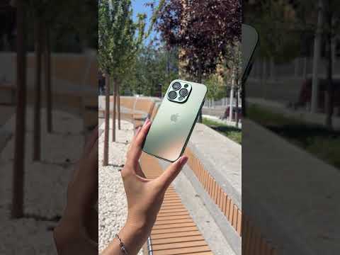Чехол на IPhone 15 «Matte Gradient» Case Forest Green с линзами на камере - фото 1 - id-p3048965983