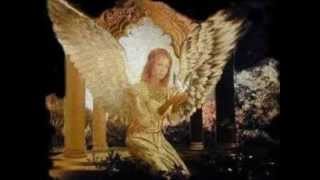 In the Arms of an Angel, Kelly Clarkson