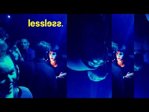 lessless / ariadna laddy - bubble