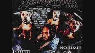 Buck &#39;Em - Snoop Dogg ft Sticky Fingaz