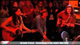 Brooke Fraser - Something in the Water - Live - C&#39;Cauet sur NRJ