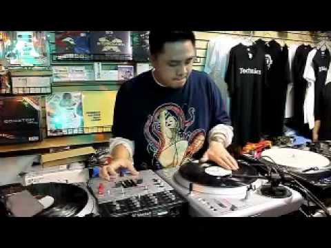 Faders of the Lost Art - Innofader - DJ Happee in-store skratch (scratch) performance