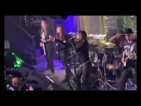 Taz Taylor Band - "Be Mine Whisky A Go Go!"