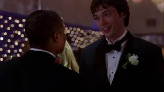 Smallville 1x21 - Remy Zero at the Spring Formal