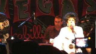 Wanda Jackson - "Heartbreak Hotel"