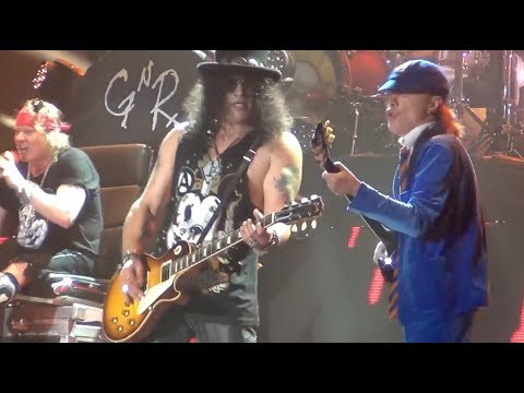 Guns N' Roses & Angus Young - Whole Lotta Rosie - Coachella 2016