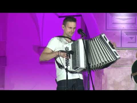 Ansambel Lesarji - Kmečka malica (v živo)