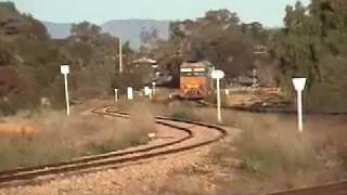 preview picture of video 'Pacific National Train Port Augusta'