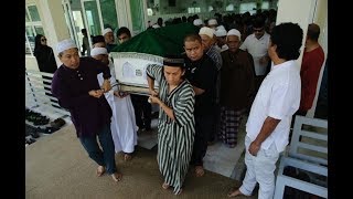 Download lagu Jenazah Allahyarham Zainuddin dibawa ke Kuala Lumpur mp3