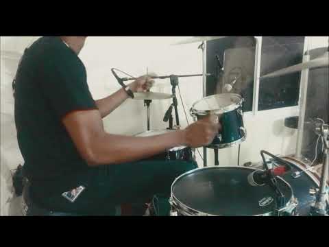 Trae el cielo aquí  / Barak / Drum Live