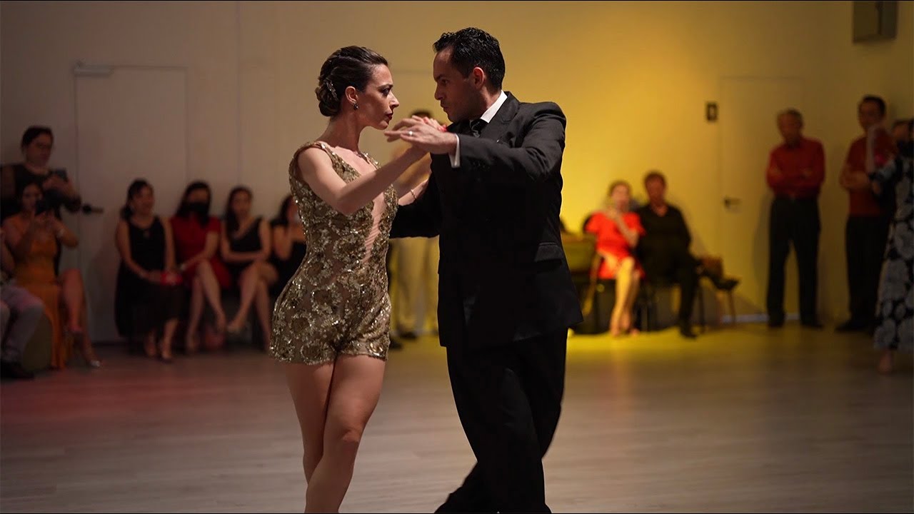 Laura D'Anna & Sebastián Acosta Tango Performance 3 @ Christmas Milonga by FAME Studio Malaysia