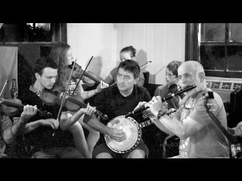 Willie, Kathleen, Mary & Friends 1/3 Catskills Irish 2015 #18