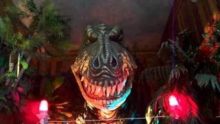 preview picture of video 'T-Rex Feeding time at Wall Drug, South Dakota'