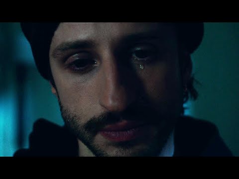 Maxence - Seuls dans ta chambre (Clip officiel)