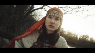 Musik-Video-Miniaturansicht zu En snara av guld Songtext von Månegarm