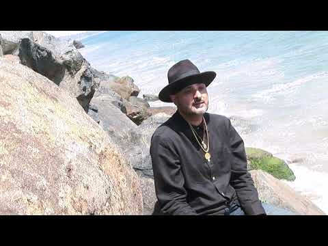 Ras Teo Meets Lone Ark - Country Living [Official Video]