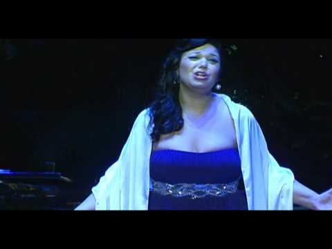 Elaine Alvarez and Elaine Rinaldi perform 'Corazon' by Eduardo Sanchez de Fuentes