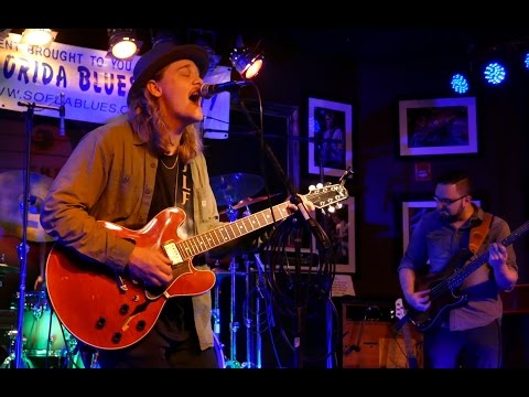 JL Fulks 2017 05 21 Boca Raton, Florida - South Florida Blues Society - Funky Biscuit