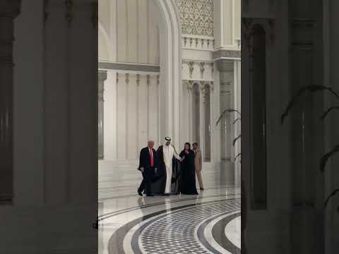 Trump praises home of Emir of Qatar #news #shorts