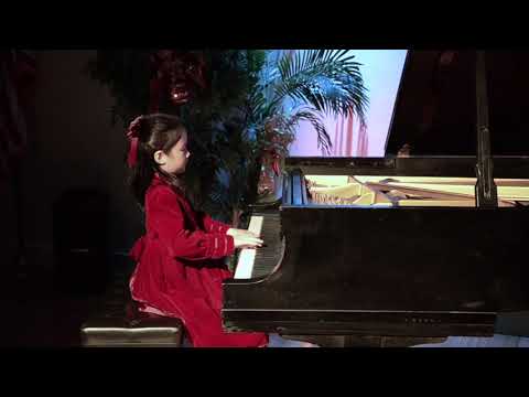 Chopin Etude Op. 25 No. 2 - Wendy Zhou (age 7)