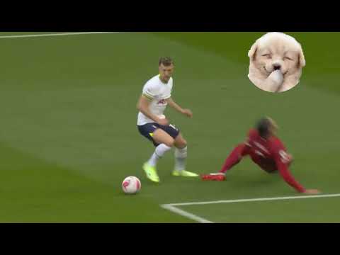Virgil Van Dijk 🫠😵‍💫 falls for Harry Kane's goal 😂