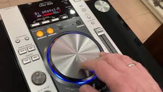 Video thumbnail for Pioneer CDJ-200 by Dmitry Ponomarev