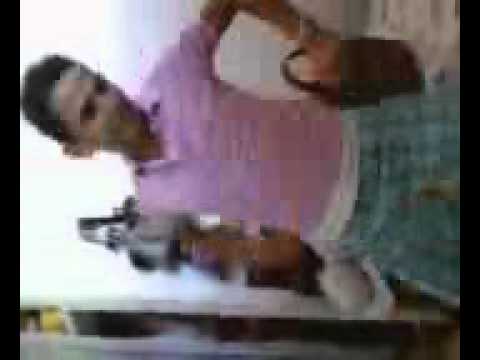 EL Yeyo vailando en Cuba jajaj