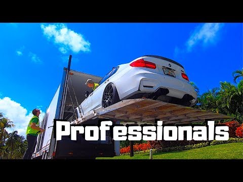 Auto Transporting EXPENSIVE SUPERCARS With Volvo Semi Enclosed Car Hauler/Trailer | GTR | BENTLEY | Video