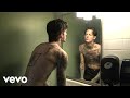 The Neighbourhood - Chip Chrome (Lyric Video)