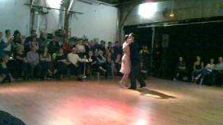 Dante Sanches och Angelica Avalos dans Le Vent se Leve Milonga.mov
