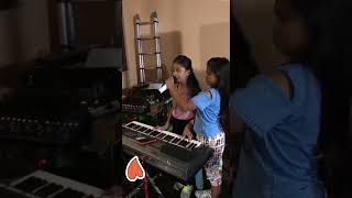 Download lagu Ade Cantik suara emas Cover lagu Setengah hati .Ona Hetharua mp3