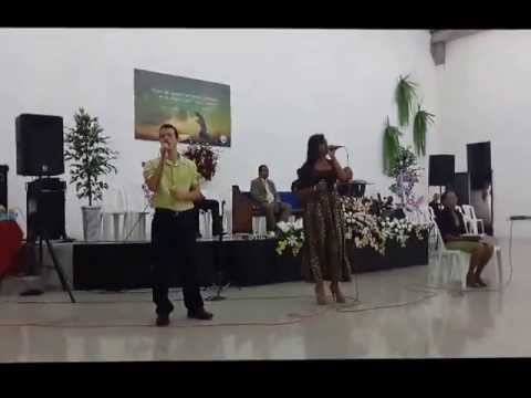 Todo Poderoso Deus ( Marquinhos Gomes) - Larissa e Samuel