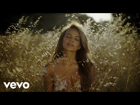 Leslie Grace - AYAYAY (Official Video)