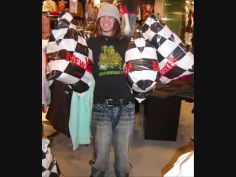 izzy gallegos totally funny =p