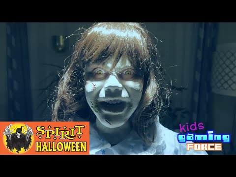 Regan Animatronic - Unboxing, Setup and Demo with Thomas. Watch the end for my Halloween costume!