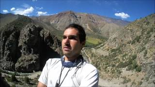 preview picture of video 'Rock Climbing in Cajón del Maipo Chile, Las Melosas great panoramic ending for corner sport 6a+'