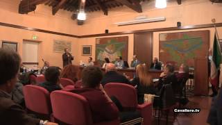 preview picture of video 'Consiglio Comunale bloccato dai comitati'