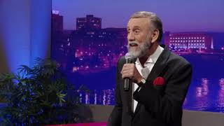 Ray Stevens - &quot;Mississippi Squirrel Revival&quot; (Live on CabaRay Nashville)