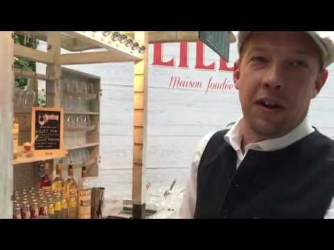 Cocktail-Tutorial mit Schweppes und Lillet